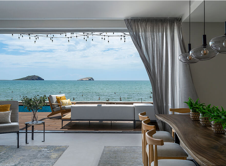 Proceso-creativo-de-remodelacion-de-una-casa-en-la-playa-