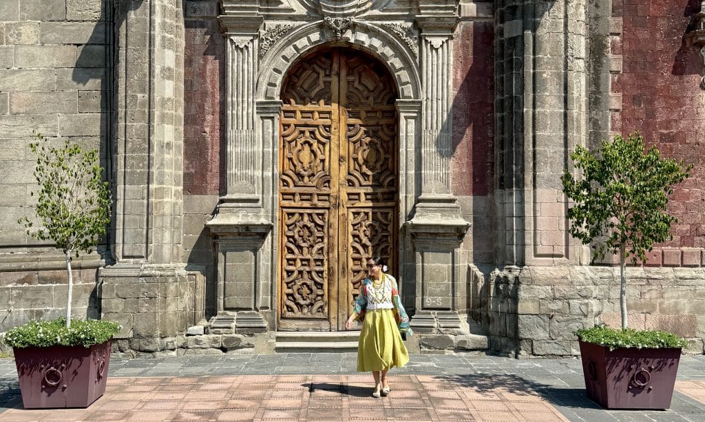 Mariangel Coghlan arquitecta frente a arquitectura histórica en México